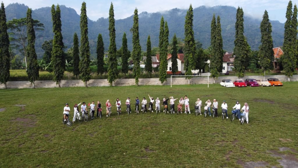 Sepeda di Borobudur