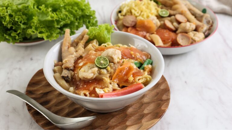 Seblak Rendang 5 Seblak Bandung Viral: Kuliner Pedas Bandung yang Wajib Coba! - Local ...