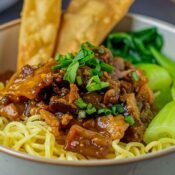 mie ayam bu tumini giwangan