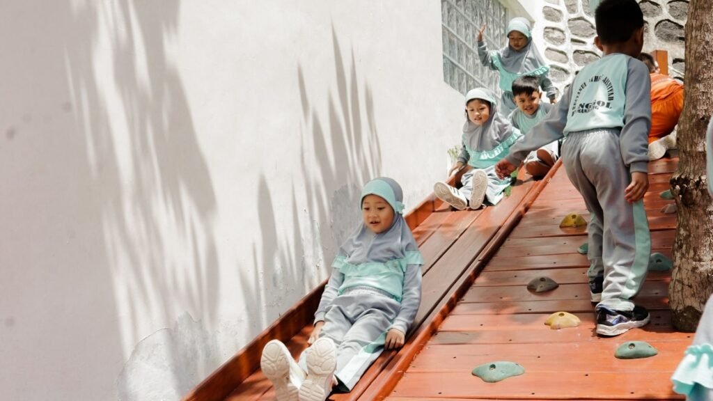 tempat makan dengan playground dekat Borobudur