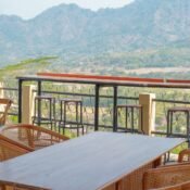 Kedai Bukit Rhema dekat Svargabumi