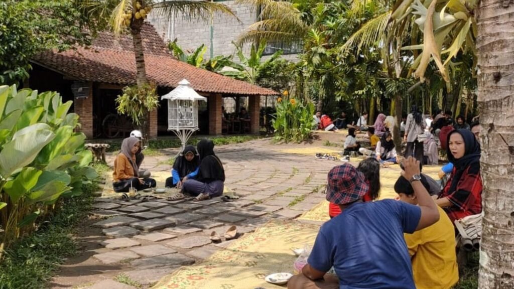 Warung Kopi Klotok Pakem
