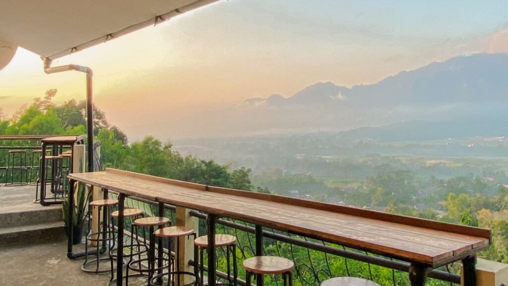 kedai bukit rhema setelah svargabumi