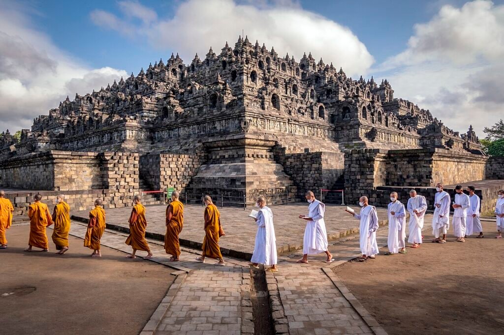 Menepi Sejenak di Plataran Borobudur: Kemewahan yang Menyatu dengan Alam