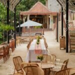 Venue wedding outdoor Naruastu Kedai Bukit Rhema dengan view Menoreh untuk artikel catering Magelang