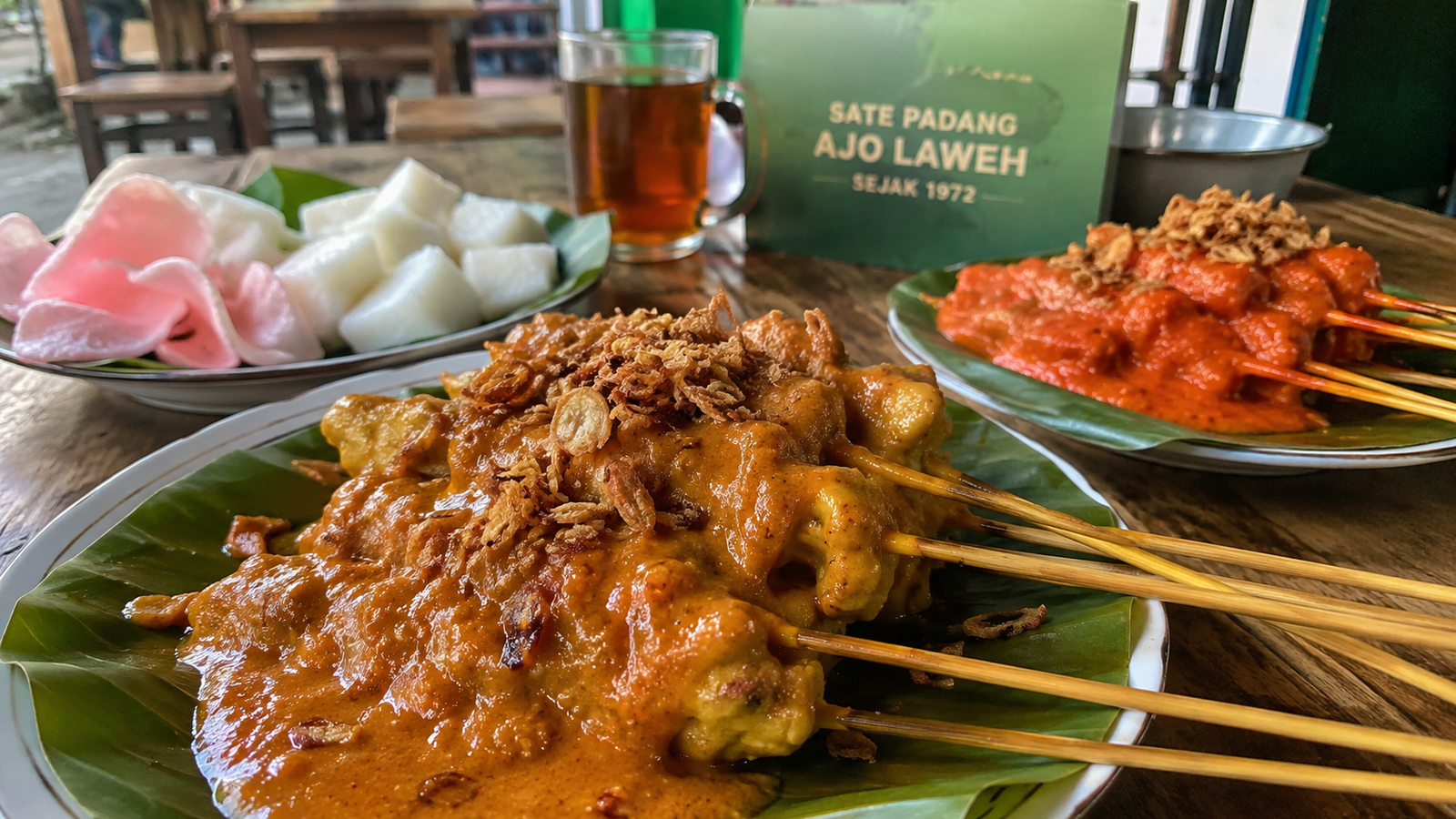 Sate Padang Ajo Ramon dengan variasi daging, lidah, usus, dan jantung