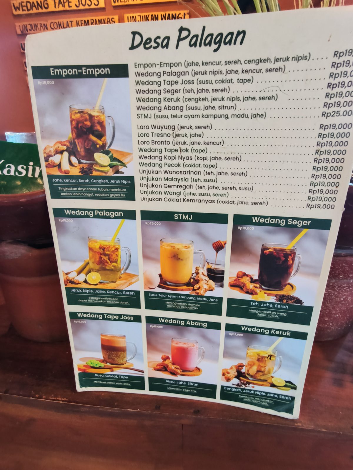 Menu wedang Desa Palagan Jogja di papan resmi